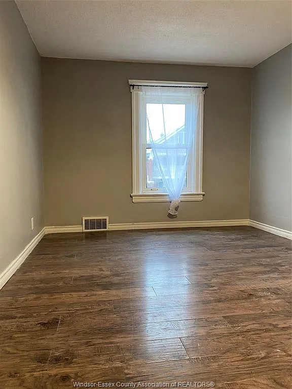 2 bed, $1,650 — Photo 3