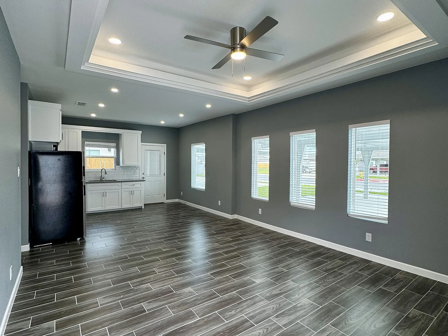 3004 West Driftwood Street - 2 — Photo 2