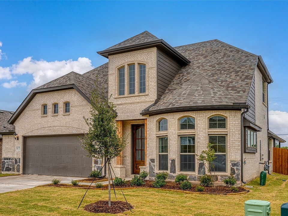 1st image of 613 Shellbrooke Dr