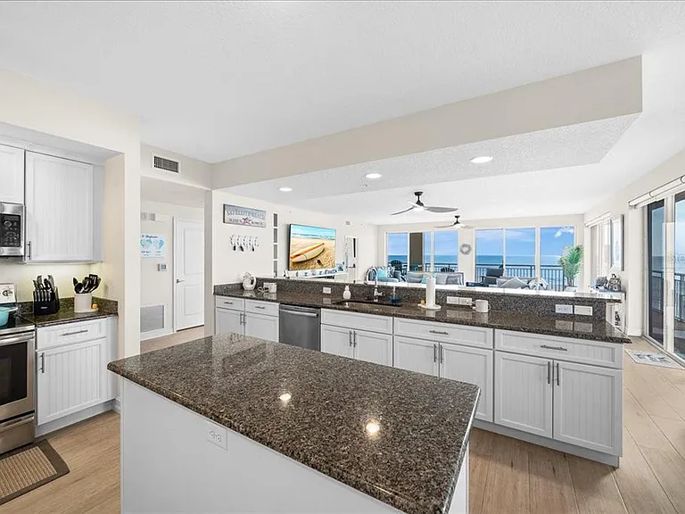 1025 Highway A1A #406 — Photo 15