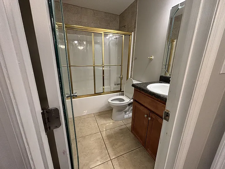 110 Fox Haven Ln — Photo 10