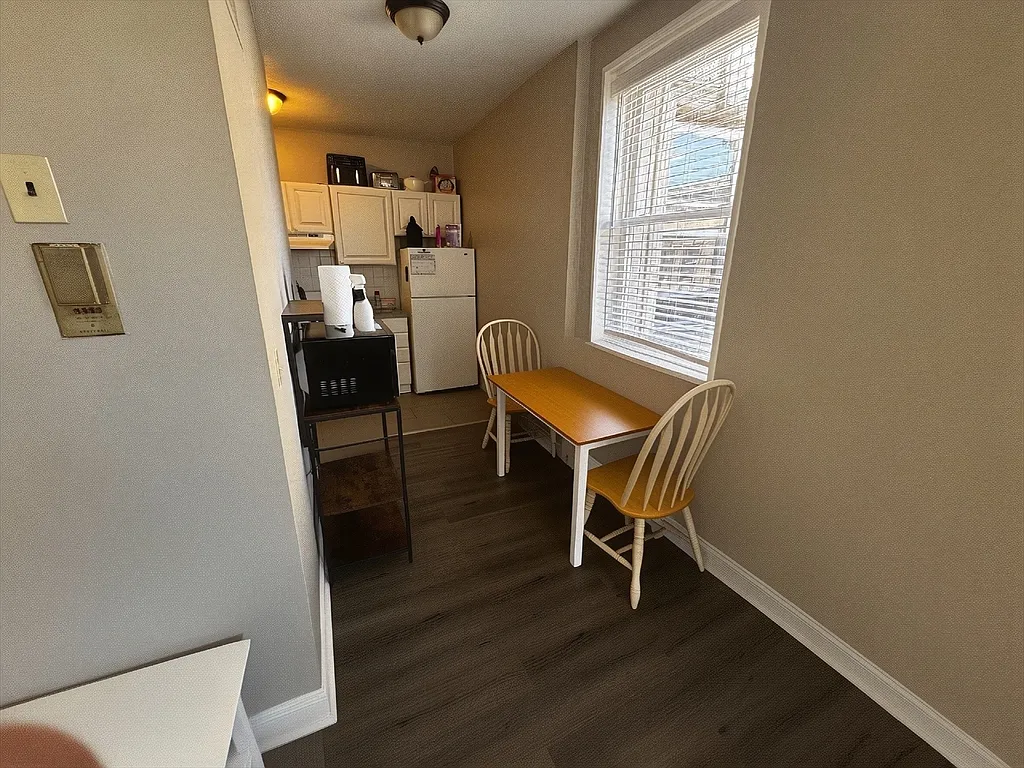 1 bed, 1.0 bath, 625 sqft, $2,500 — Photo 3
