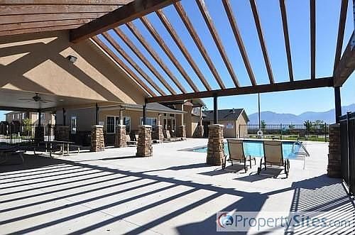 2nd image of 4736 Thorndale Way