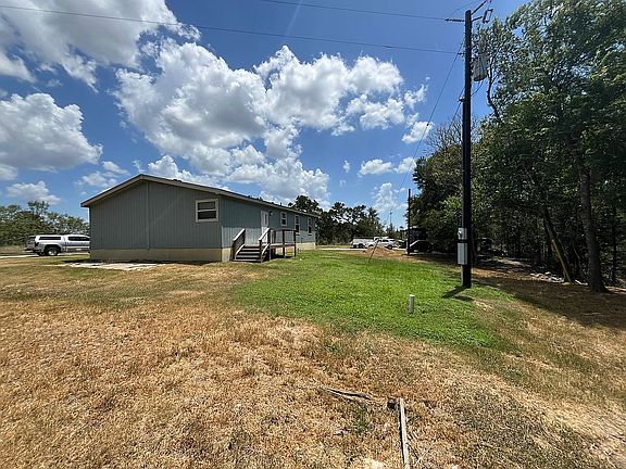 5th image of 224 McDonald Ln E