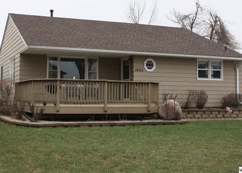 1st image of 1805 S Shore Dr