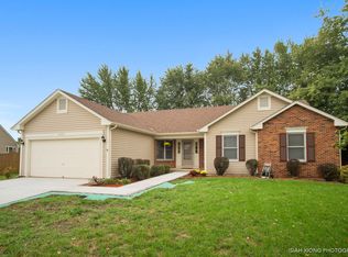 1935 Springhaven Ct, Montgomery, IL 60538