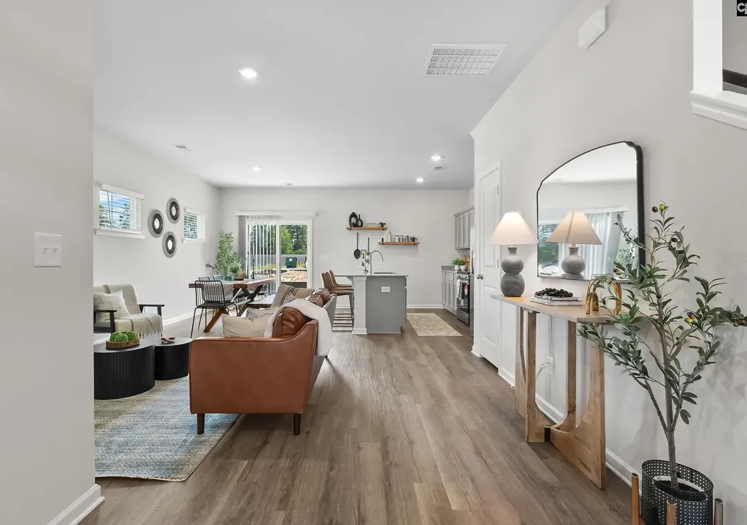 Beautiful 3-Bedroom 2.5 Bath Harbison Grove Community — Photo 1