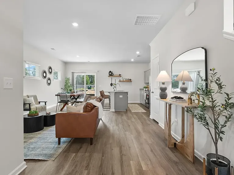 900 Drake Grove Ln — Photo 1