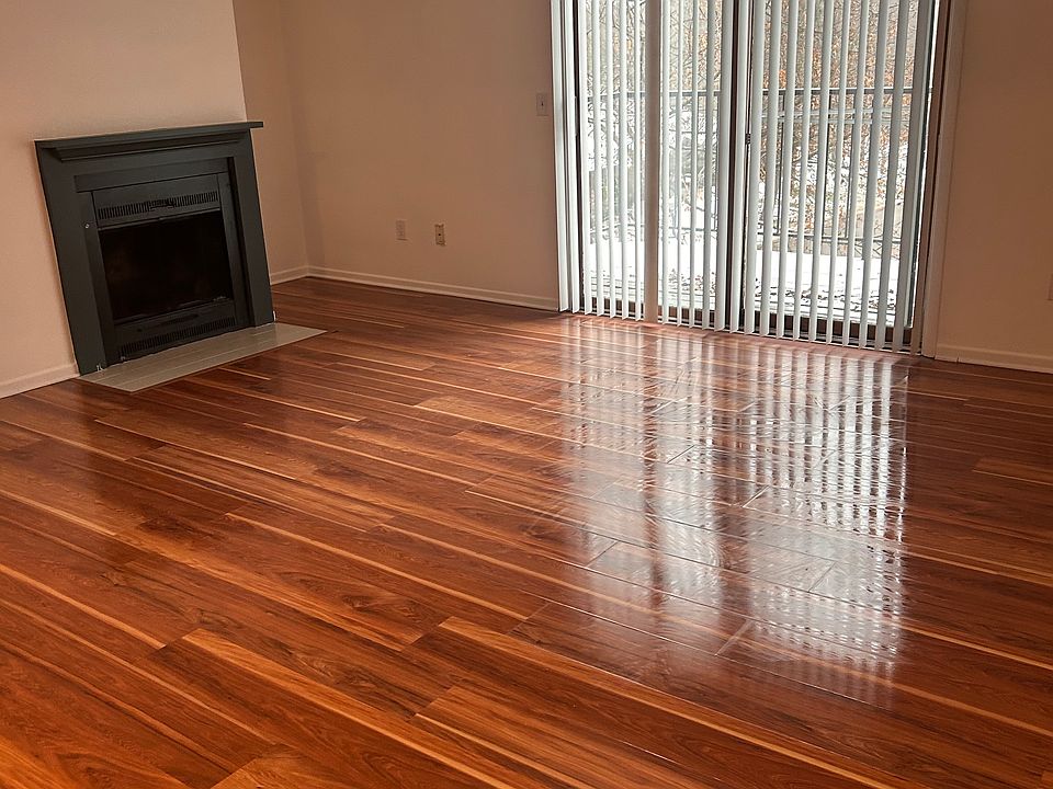 1st image of 628 Whites Rd APT 3