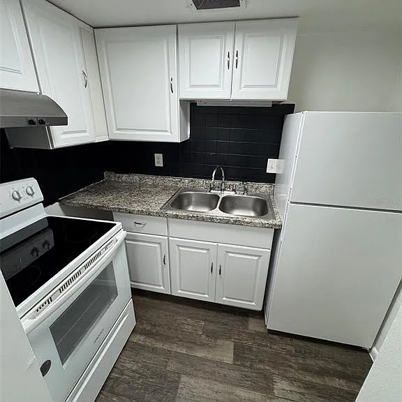 1745-1745 NE 2nd St #3 — Photo 5