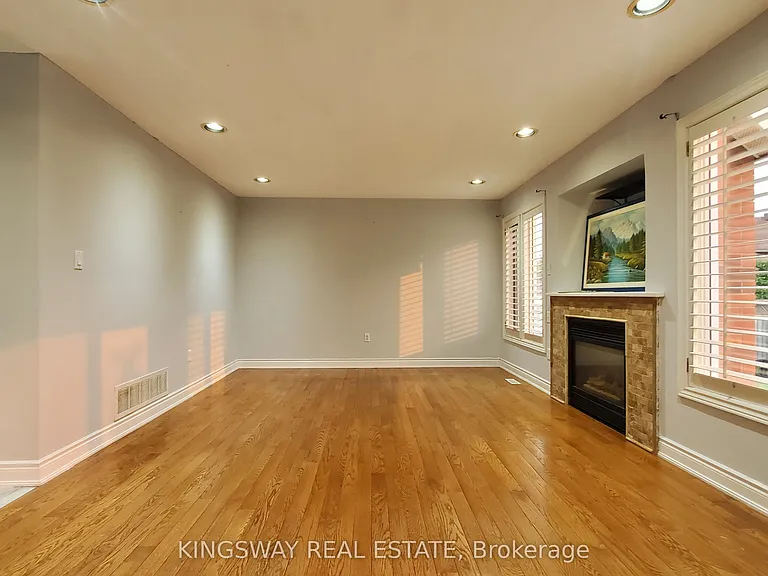 134 Fernforest Dr #MAIN — Photo 14