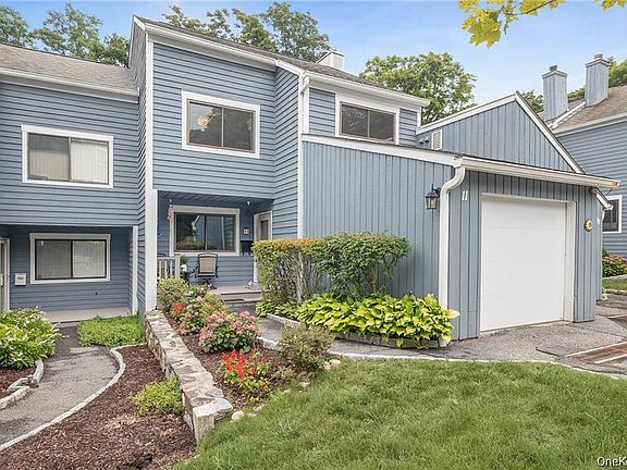 2nd image of 11 Timber Ridge #11