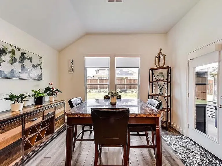 17013 Eastbrook Dr — Photo 7