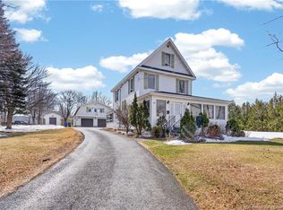 18 Stanley St, Campbellton, NB E3N1G9