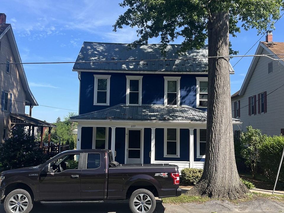 1st image of 229 Vine St