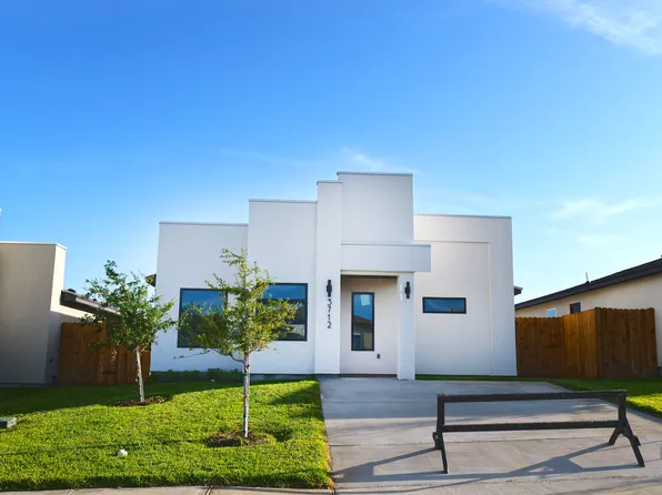 3712 Eduardo E Hayes Dr, Laredo, TX 78046