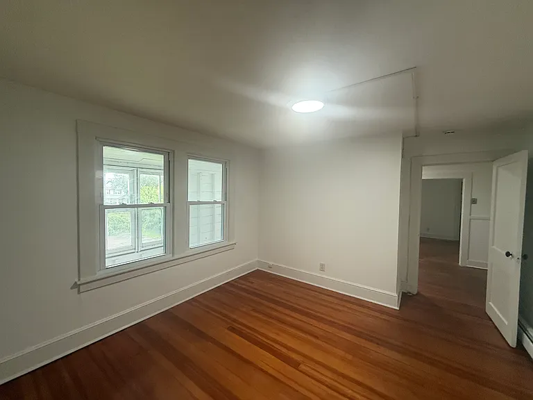 156 Main St — Photo 16
