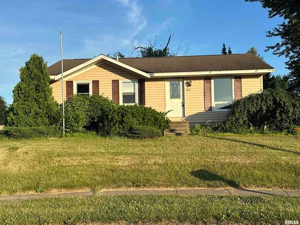 1501 24th Pl, Sterling, IL 61081