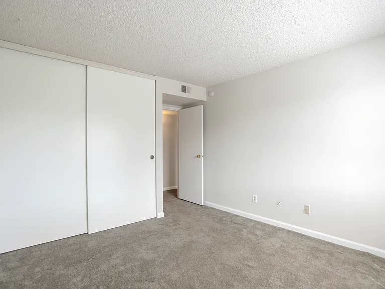 8555 Fairmount Dr #B201 — Photo 11