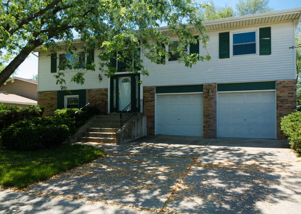 1st image of 22614 Pleasant Dr