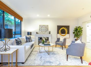 12218 Montana Ave APT 102, Los Angeles, CA 90049