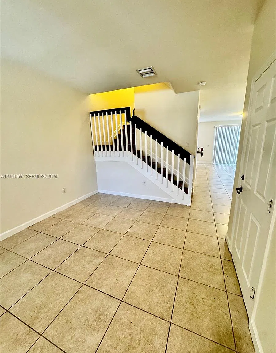 Coco Palm Estates — Photo 3