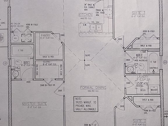 3rd image of 1047 Columbus Blvd S