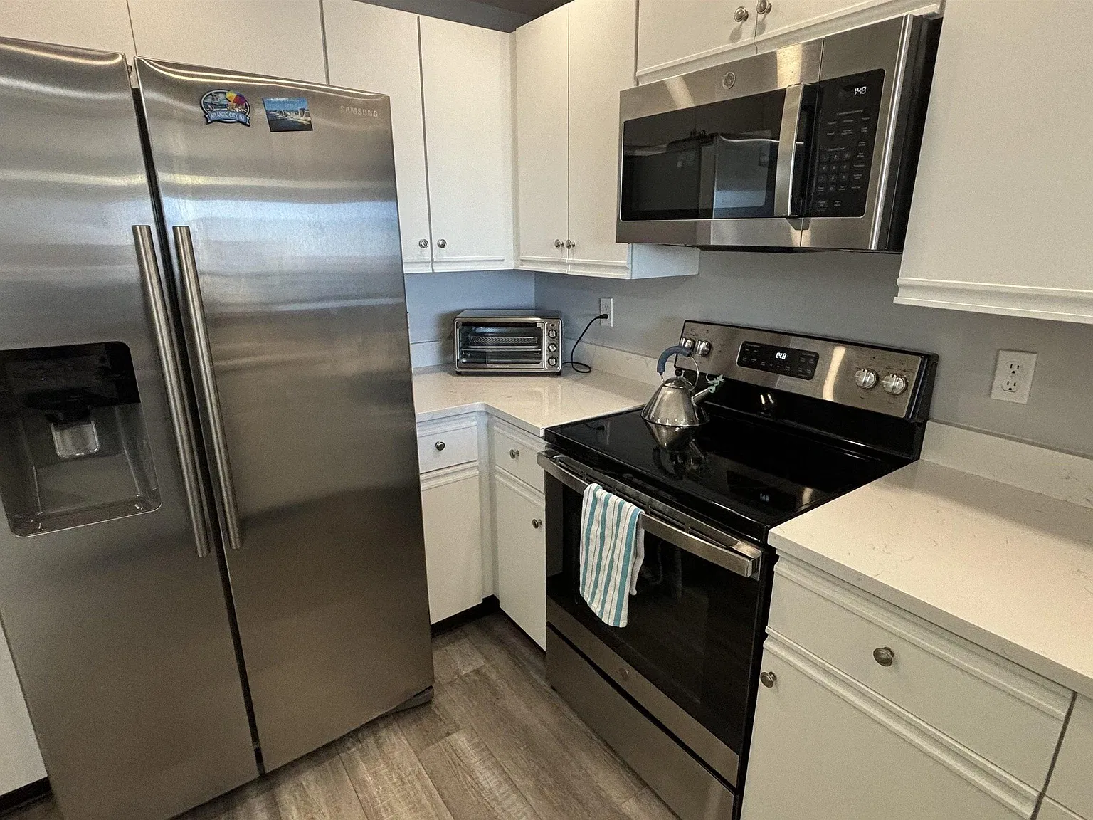 1 bed, 1.5 bath, $18,000 — Photo 4
