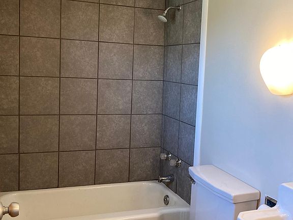 5th image of 157 Porter St NE #2A