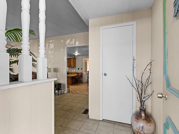 4th image of 3950 Mack Rd Space 39
