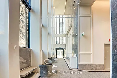 3 Gloucester St #1909 Photo 1