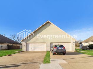 6172 W Milliken Bnd, Fayetteville, AR 72704