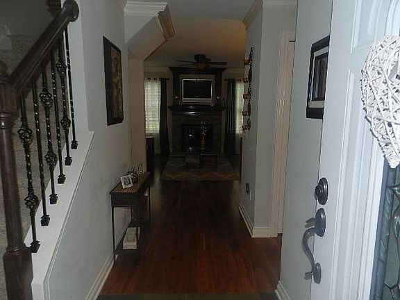5th image of 7784 Lake Crest Dr