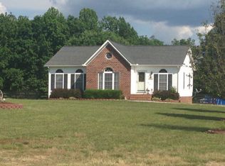 6060 Cellar Creek Rd, Blackstone, VA 23824