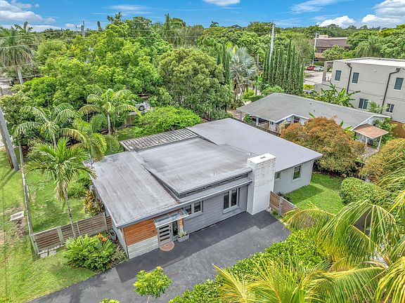 5th image of 7830 SW 67TH Avenue
