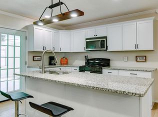 26 Holly Ln, Texarkana, TX 75503