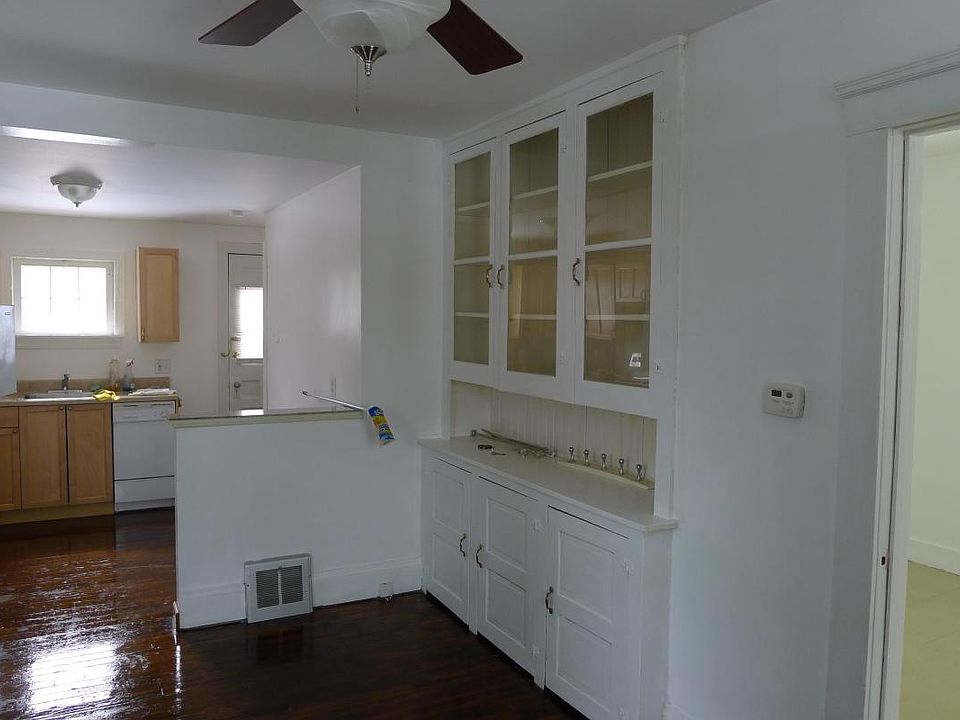 2nd image of 27451 2nd St