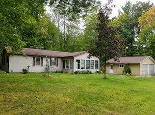 7415 Rose Ln, Harrison, MI 48625