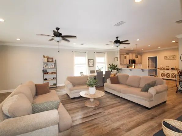 619 Lee St, Fort Walton Beach, FL 32547