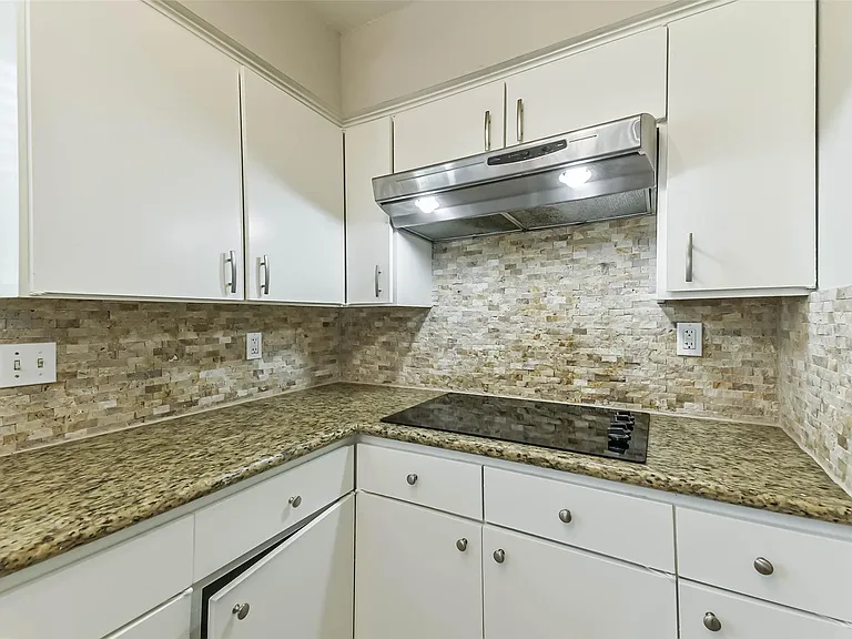 13438 Wiley Martin Dr — Photo 20
