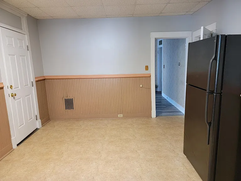 390 N Clay Rd #A — Photo 6