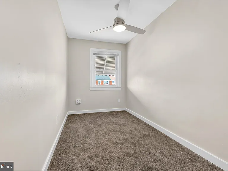 7860 Saint Claire Ln — Photo 18
