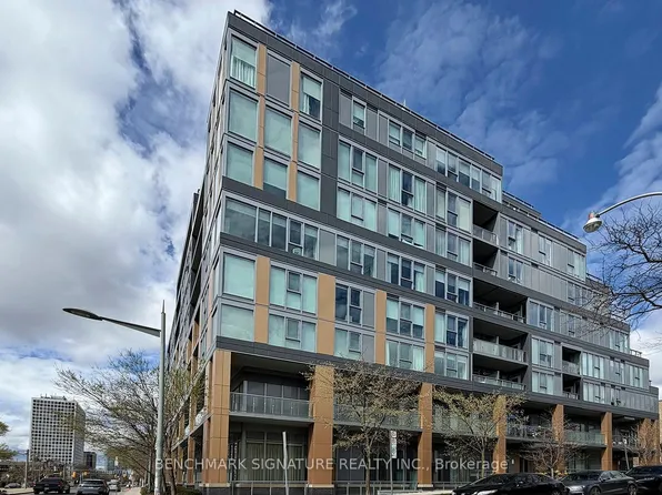 6 Parkwood Ave #Townhouse 106, Toronto, ON M4V 0A3