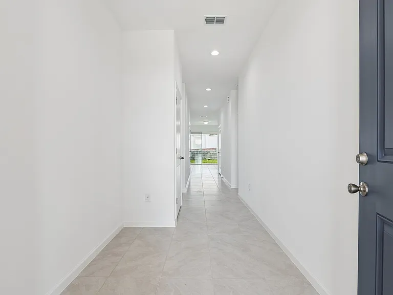 3712 Watercliff Cir — Photo 9