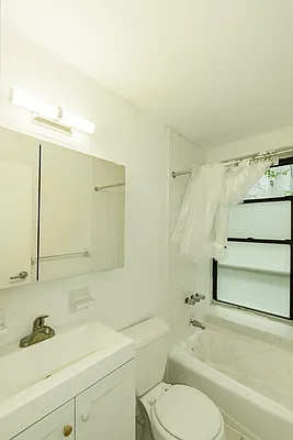 Rented by Metropolitan Property Group | media 2