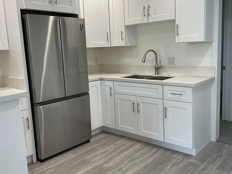 3115 Ivy St #7 — Photo 2