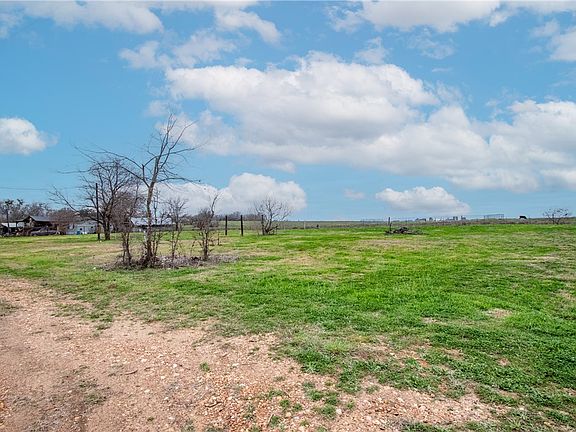 5th image of 1099 Private Road 4041