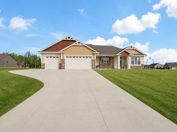 1013 Birch Ave NE, Montgomery, MN 56069