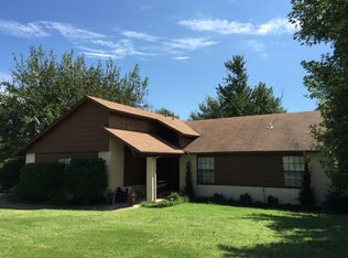 2724 W 68th St S, Tulsa, OK 74132