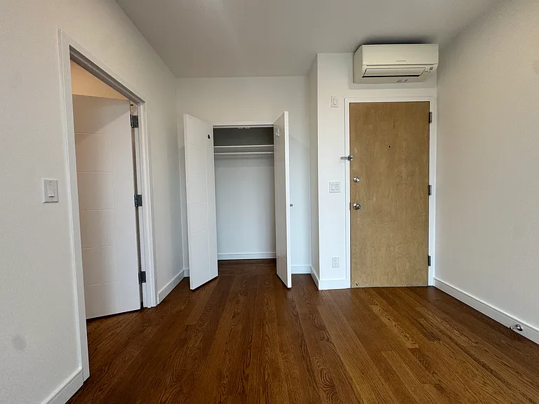 689 Leonard St #3B — Photo 8